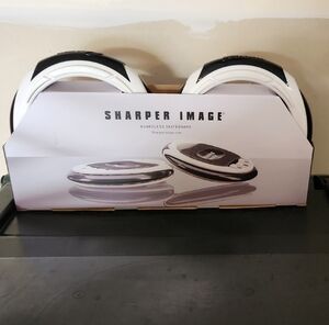 Sharper Image Whit/black Boardless  Skateboard